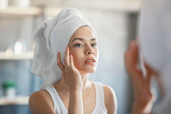 6 Skincare Ingredients That Fade Dark Spots - Fast!